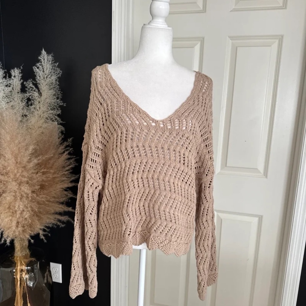 American Eagle V-Neck Crochet Knit Sweater
 size XL - Picture 6 of 12